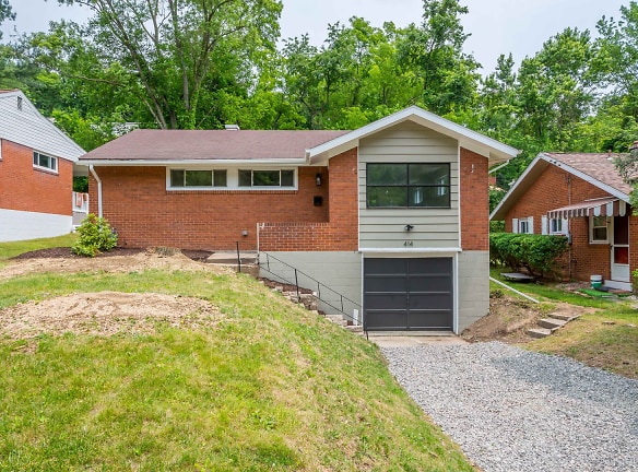 414 Elwood Dr - Pittsburgh, PA