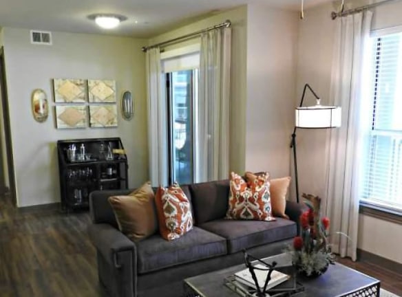 10402 Town and Country Way unit 108 - Houston, TX