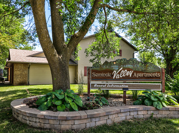 Seminole Valley Apartments - Fitchburg, WI