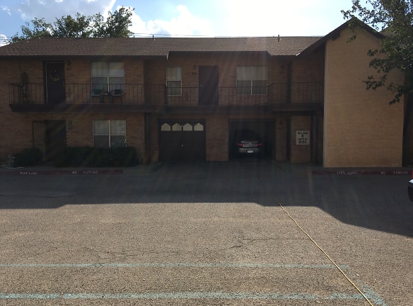 Whispering Oaks Apartments - Midland, TX