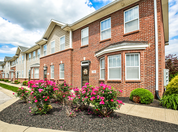 The Reserve Apartments & Townhomes - Evansville, IN