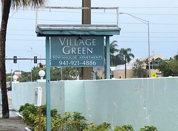 Village Green Apartments - Sarasota, FL