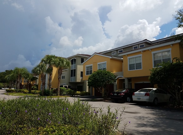 Las Palmas Of Sarasota Apartments - Sarasota, FL