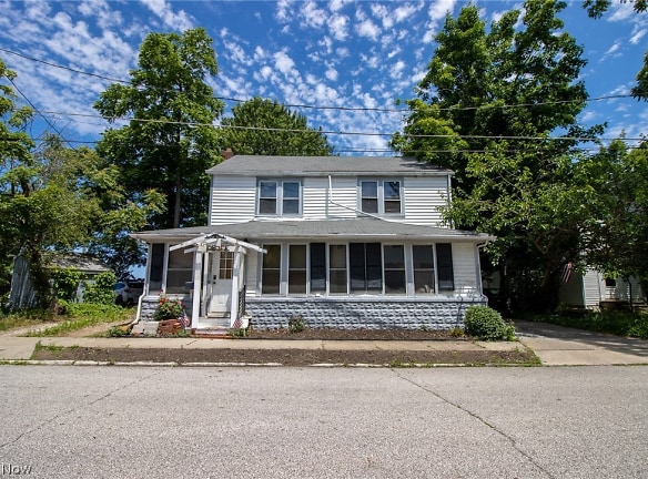 38257 Prospect St - Willoughby, OH