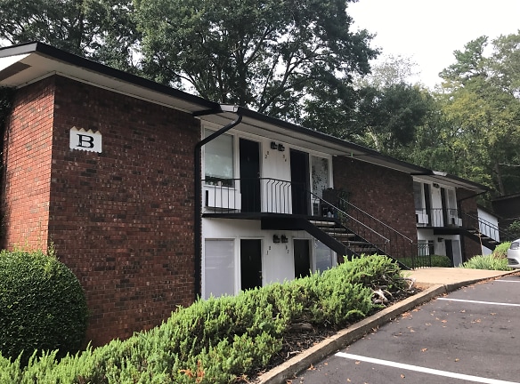 Carousel Village Apartments - Athens, GA