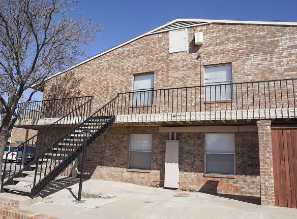 Stratford Place Apartments - Lubbock, TX