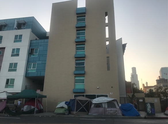 Gateways Apartments - Los Angeles, CA