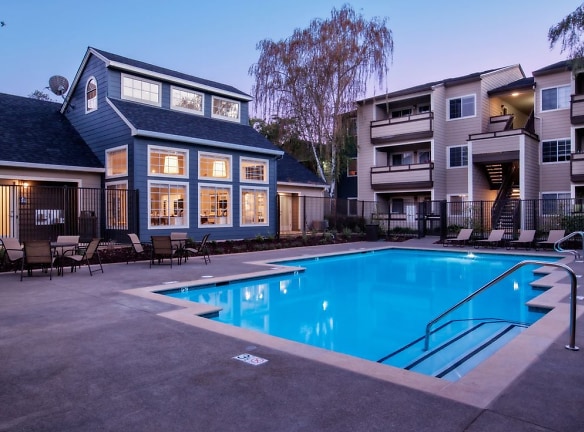 Eaves Walnut Creek Apartments - Walnut Creek, CA
