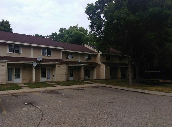 Riverbluff Homes Apartments - Minneapolis, MN