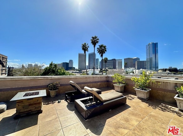 208 S Lasky Dr #201 - Beverly Hills, CA