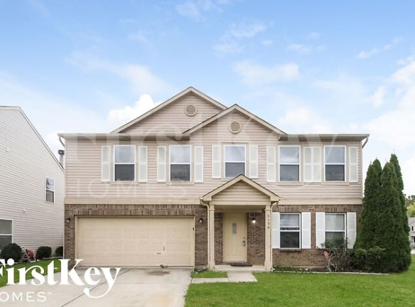 5136 Flame Way - Indianapolis, IN