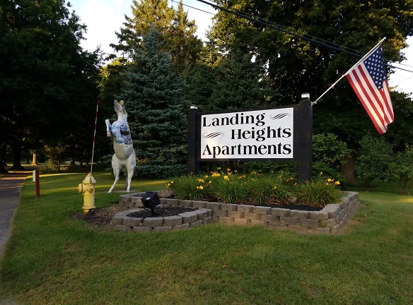 Landing Heights Apartments - Rochester, NY