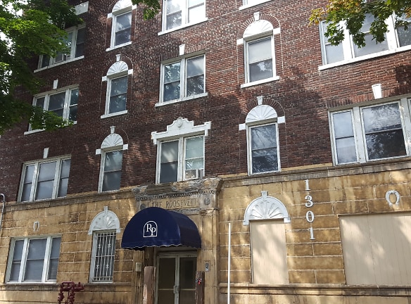 Roosevelt Suites Apartments - Syracuse, NY