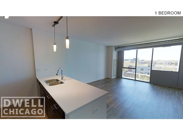 3740 N Halsted St unit 1 - Chicago, IL