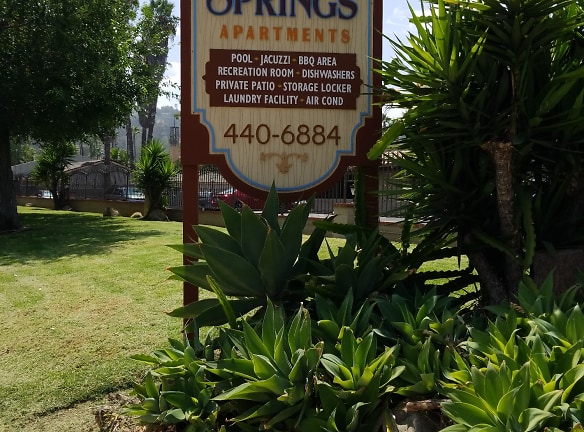 Indian Springs Apartments - El Cajon, CA