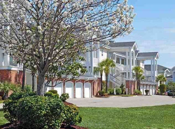 Magnolia Pointe - Fully Furnished Condos - Myrtle Beach, SC
