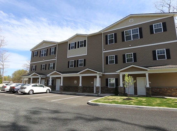 Park Place At Town Center - Glenmont, NY