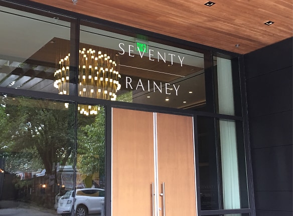 Seventy Rainey Apartments - Austin, TX