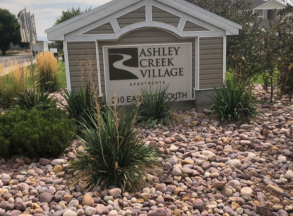 Ashley Creek Village Apartments - Vernal, UT