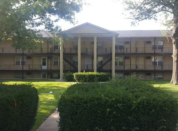 Lansdowne Heights Apartments - Lexington, KY