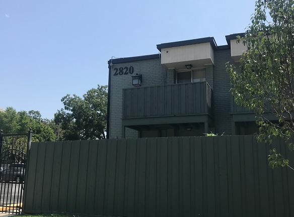 Cambridge/Clusters Apartments - Dallas, TX