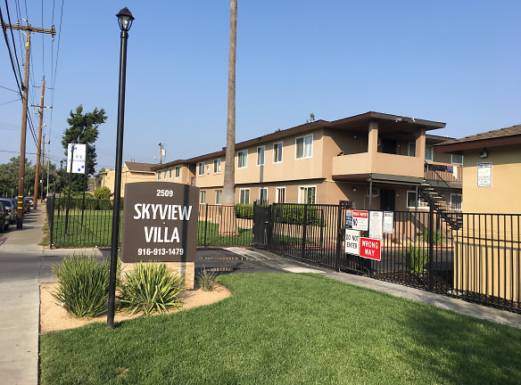 SKYVIEW ViILLAS APARTMENTS - Sacramento, CA