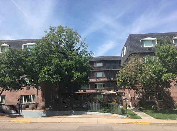 Windsong Apartments - Englewood, CO