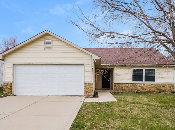 6746 Granger Ln - Indianapolis, IN