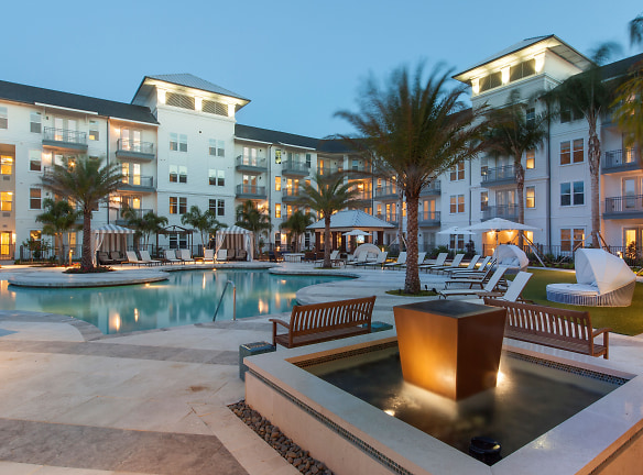Baldwin Harbor Apartments - Orlando, FL
