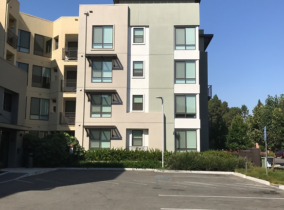Hearth South Apartments - Santa Clara, CA
