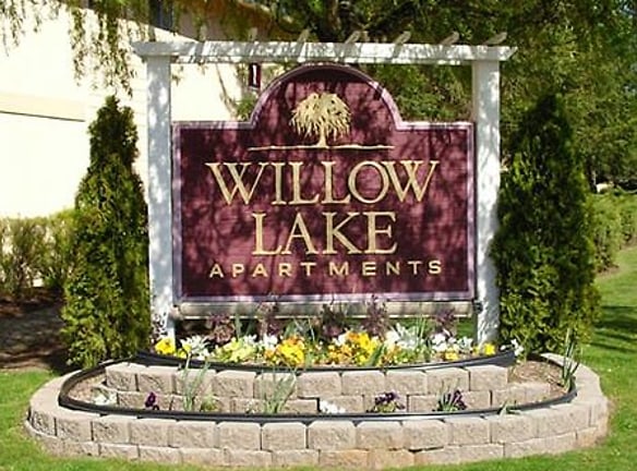Willow Lake - Sea Tac, WA