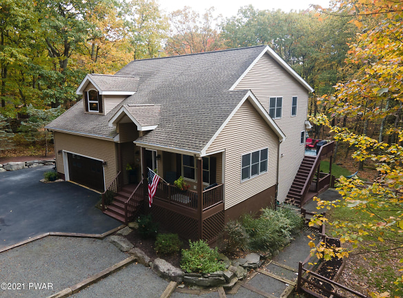 802 Overlook Ct - Lords Valley, PA