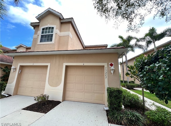 13245 Silver Thorn Loop #806 - North Fort Myers, FL