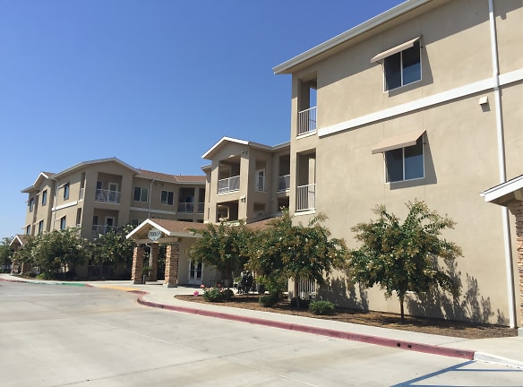 Sierra View Terraces Apartments - Reedley, CA