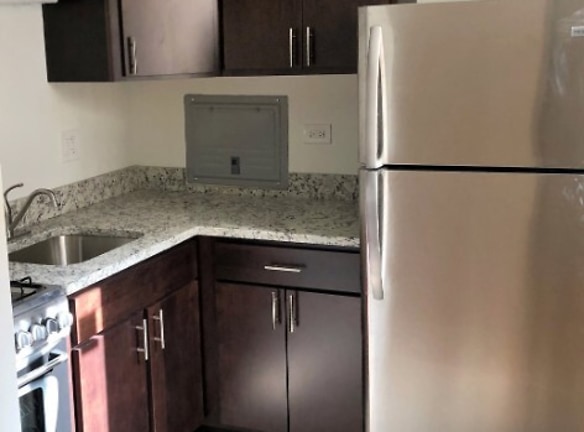 6211 N Kenmore Ave unit 307 - Chicago, IL