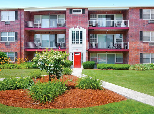Georgetown Apartment Homes - Framingham, MA