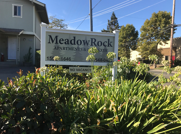 Meadowrock Apartments - Santa Rosa, CA