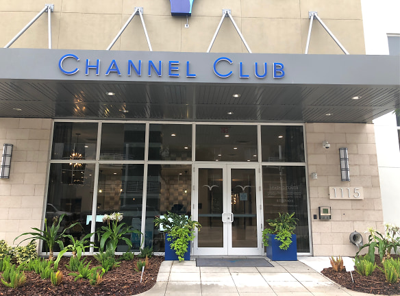 Channel Club Apartments - Tampa, FL