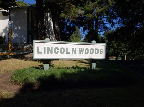 Lincoln Woods Apts Apartments - Lincoln City, OR