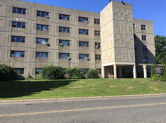 Liberty Court Apartments - Waterbury, CT