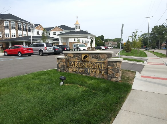 Lakeshore Senior Living Apartments - Saint Clair Shores, MI