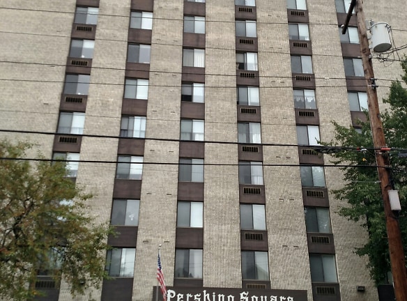 Pershing Square Apartments - Latrobe, PA
