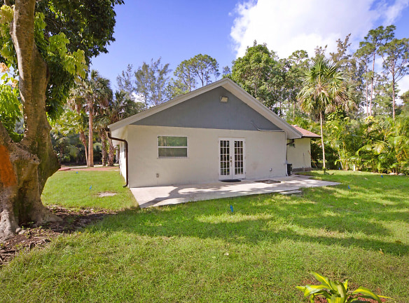 12915 Collecting Canal Rd - Loxahatchee, FL