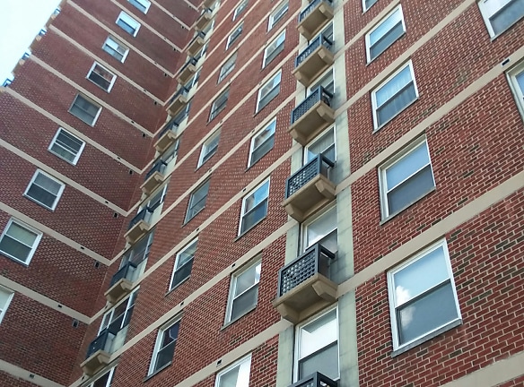 The Residences At 300 St. Paul Apartments - Baltimore, MD