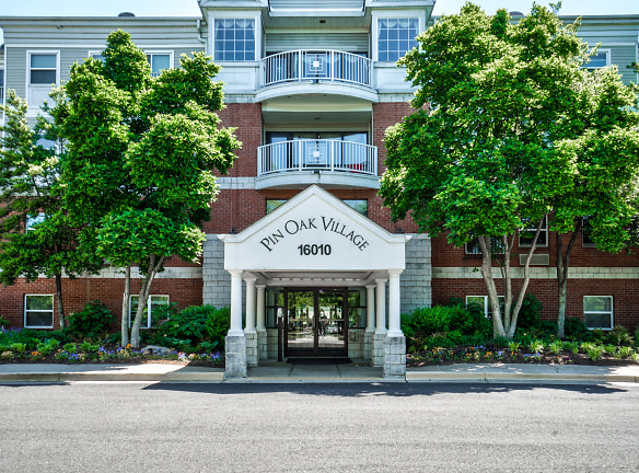 Pin Oak Village For Seniors Age 55 & Older Apartments - Bowie, MD