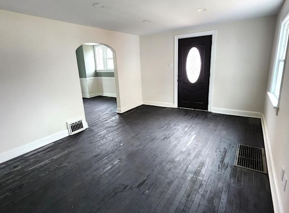 506 N Shipley St - Seaford, DE