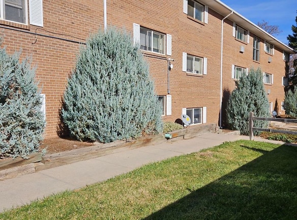 2215 8th Ave - Greeley, CO