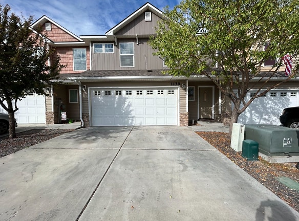 1139 S Barberry Pl - Nampa, ID