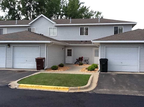Valley Side Townhomes - Willmar, MN