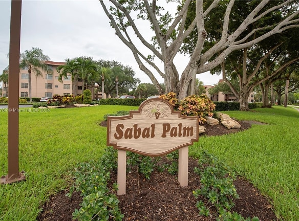 1911 Sabal Palm Dr #304 - Davie, FL